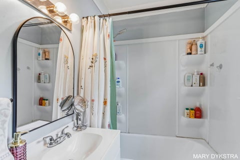 Tiny photo for 823 Prospect Avenue NE, Grand Rapids City, MI 49503 (MLS # 71026044170)