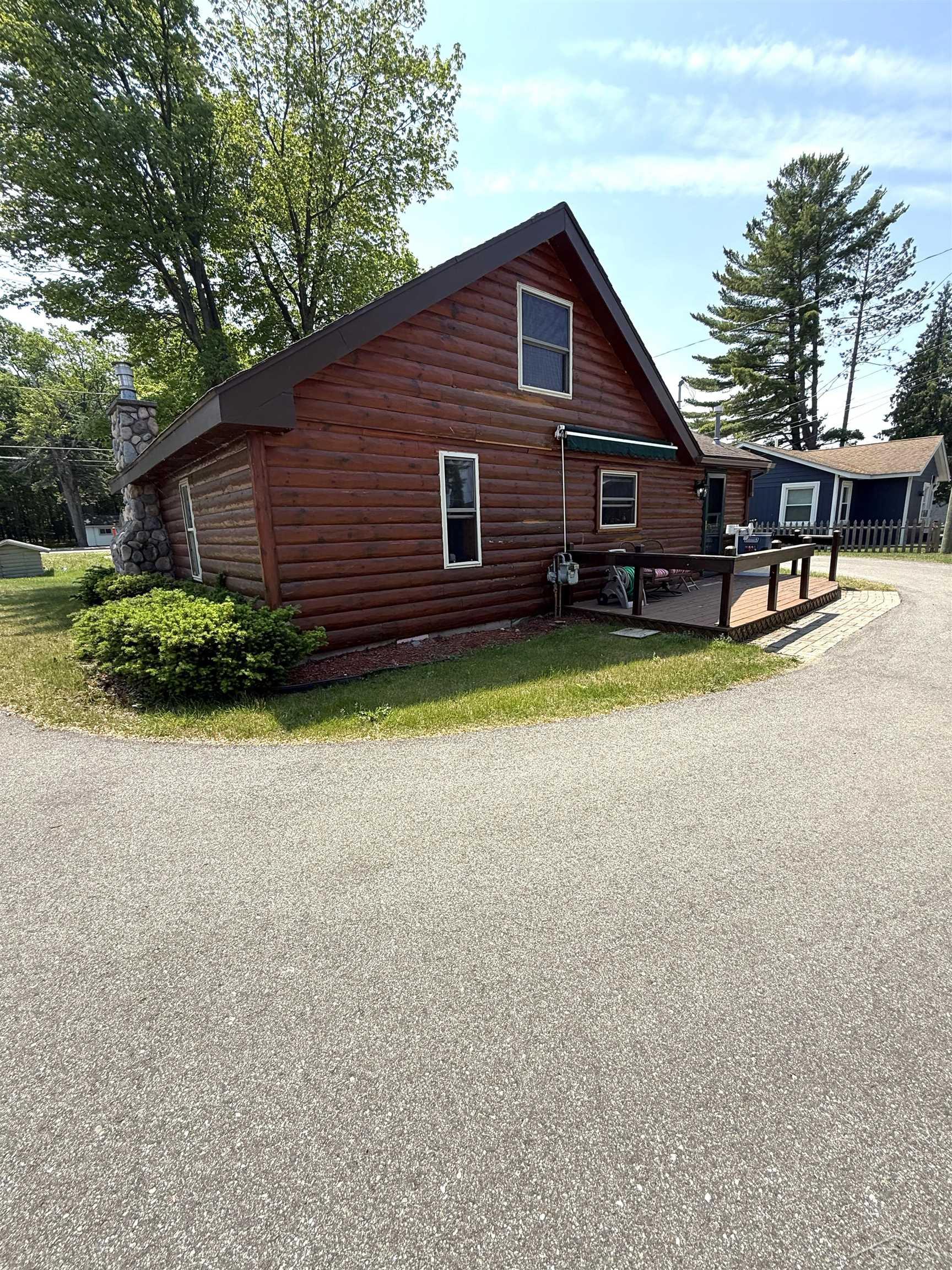 584 W Houghton Lake Drive
