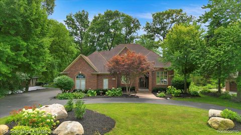 10145 Creekwood Trail Springfield Charter Township MI 48350