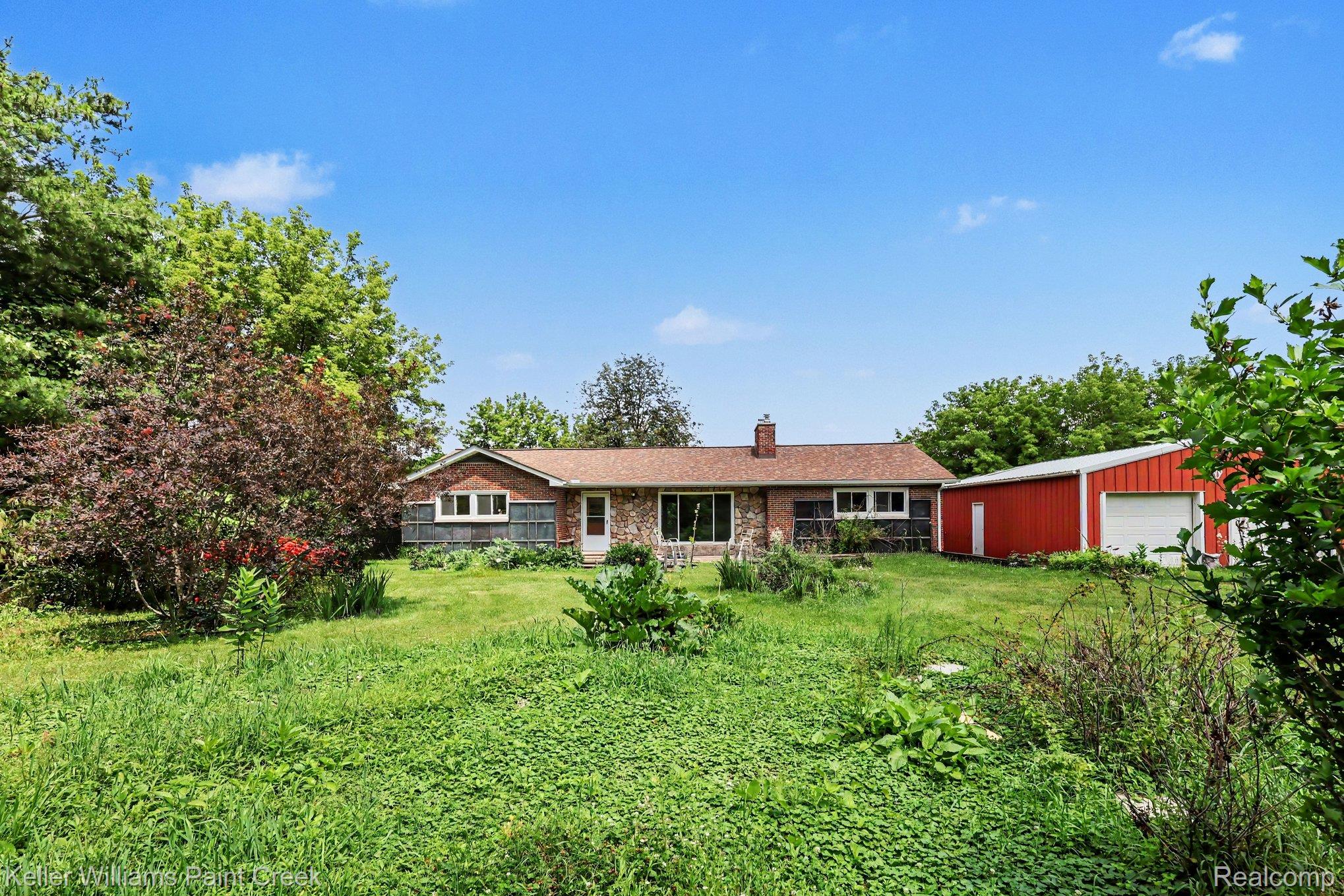 1371 E Leonard Road