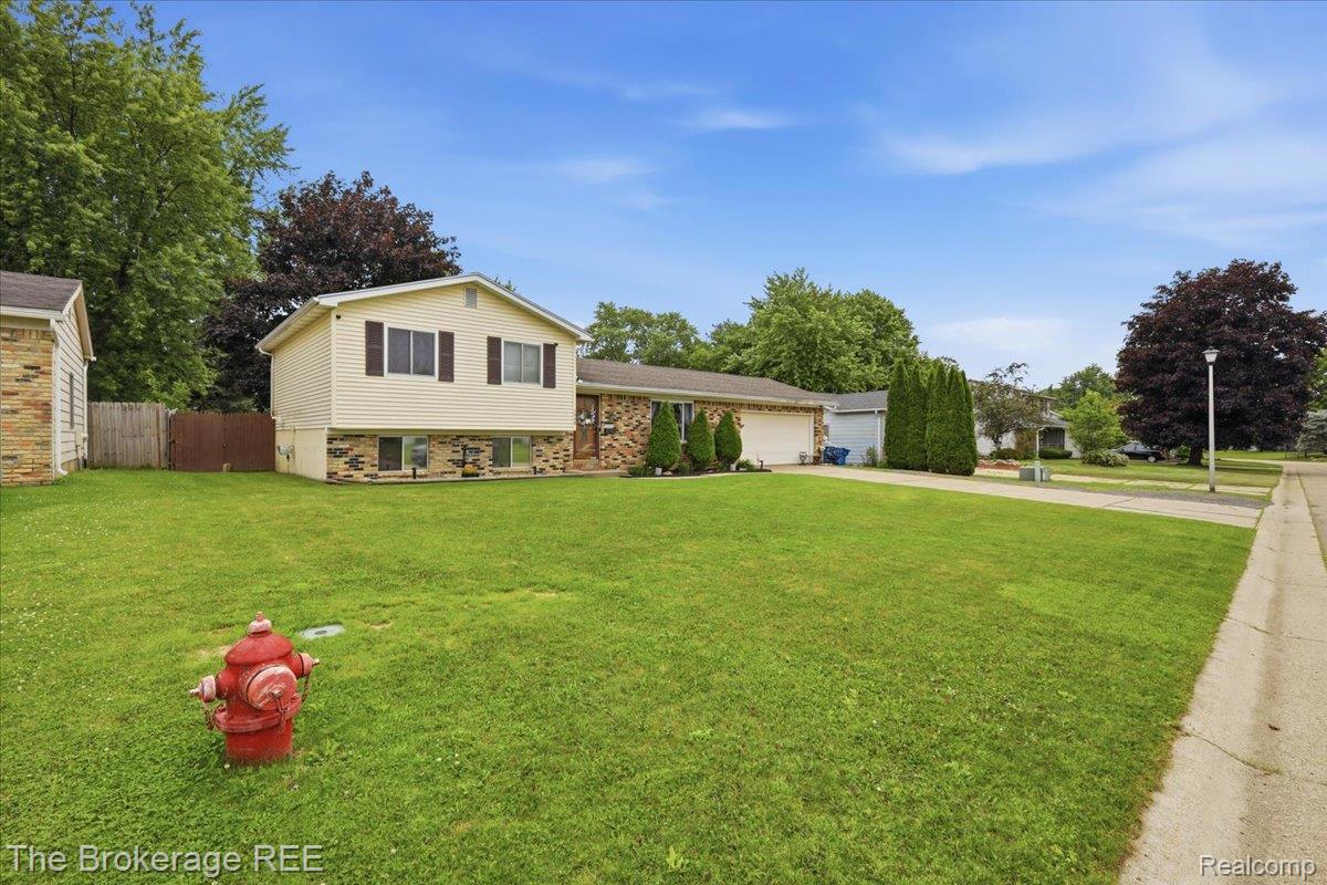1448 Greenview Drive