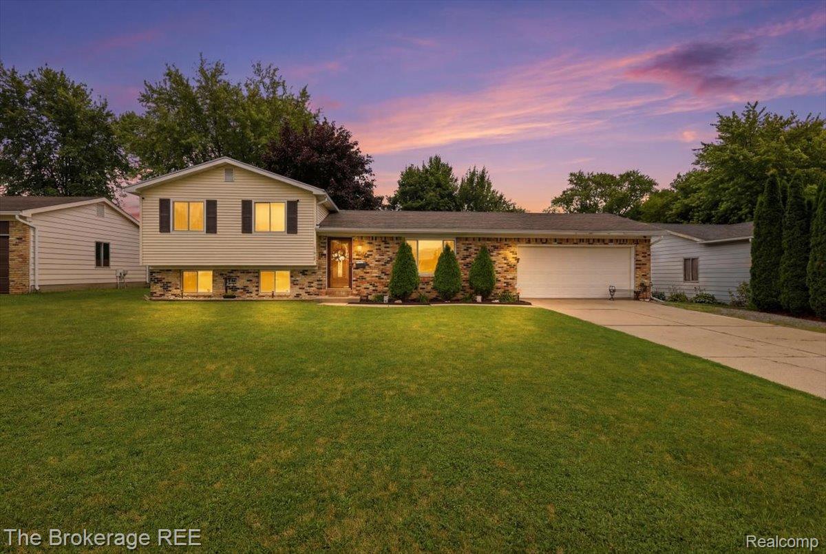 1448 Greenview Drive
