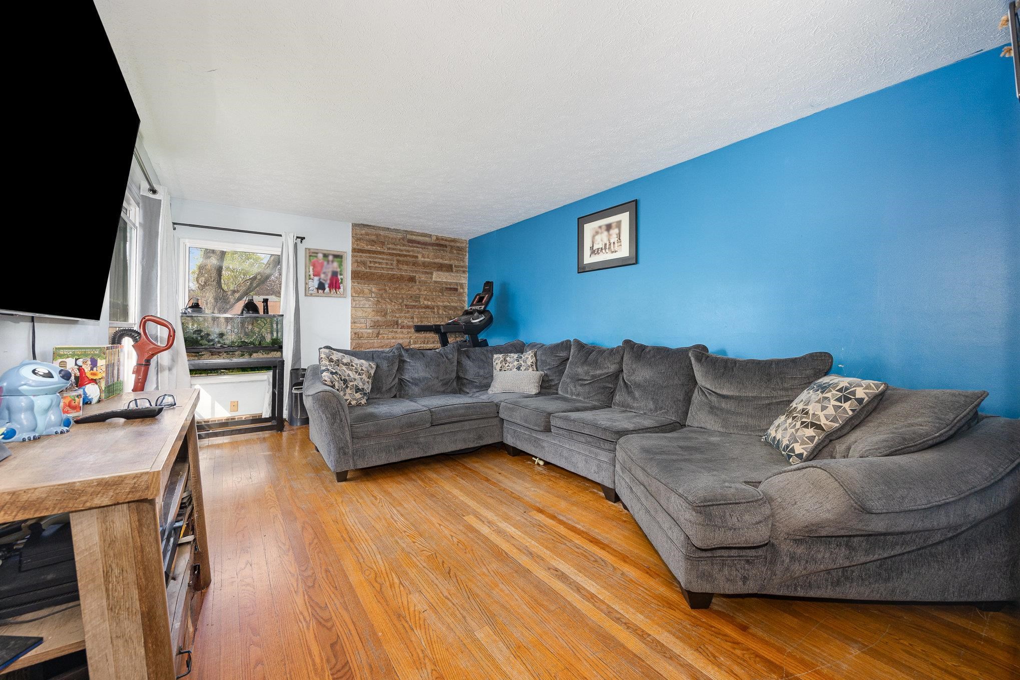 341 Lynn Avenue