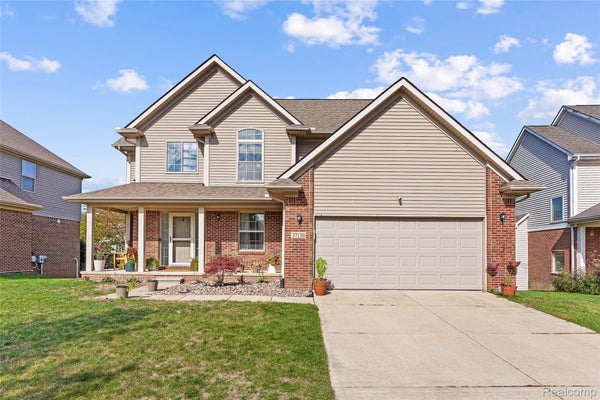 37130 BAKER DR, WESTLAND, MI 48185 - Image 8b5d5f226b5b6e9e48b6c42151bb3bf2/3107580351