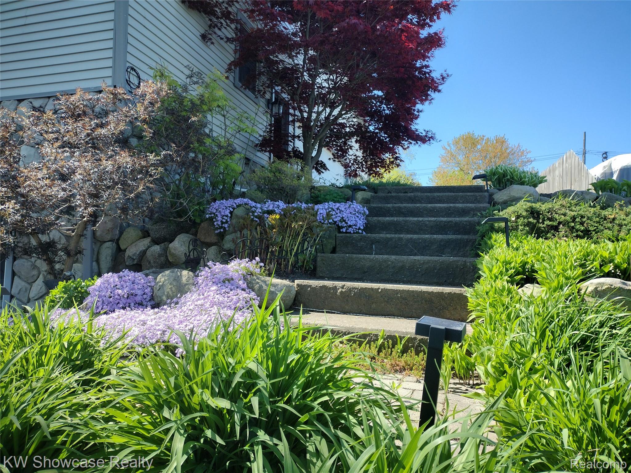6476 Andersonville Road