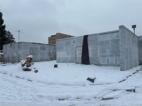 500 W Huron Street Pontiac City MI 48341