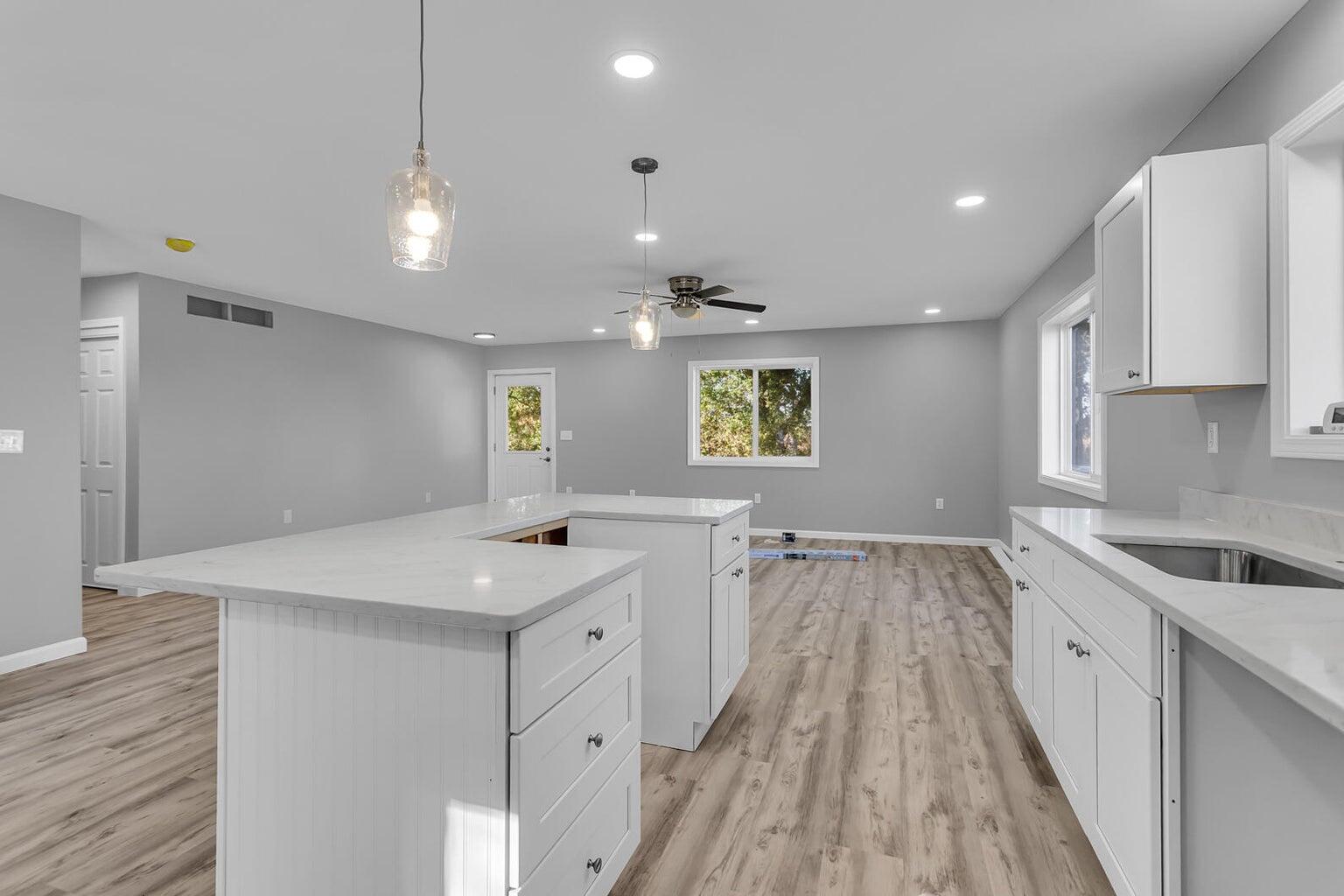 1111 Lansing Avenue