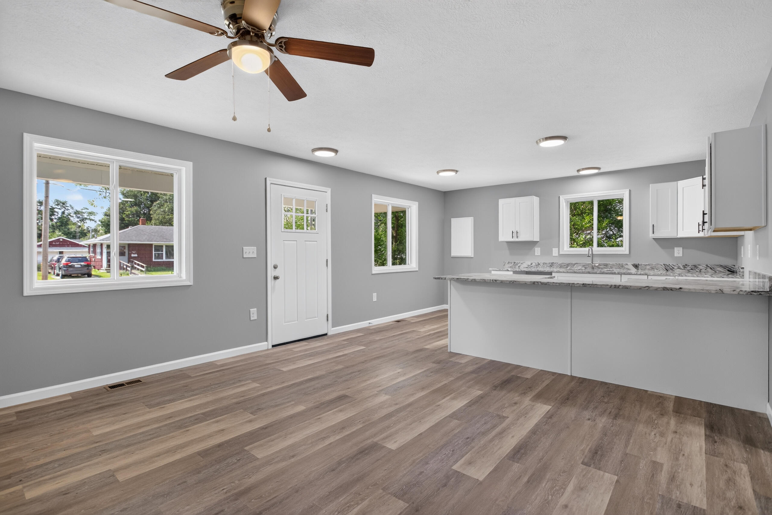 1111 Lansing Avenue