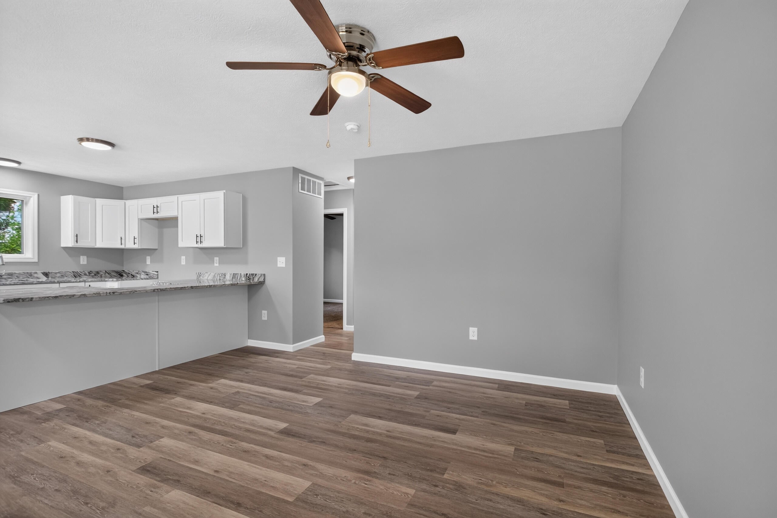 1111 Lansing Avenue