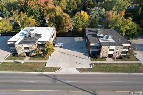 1877 - 1899 ORCHARD LAKE Road Bloomfield Charter Township MI 48320