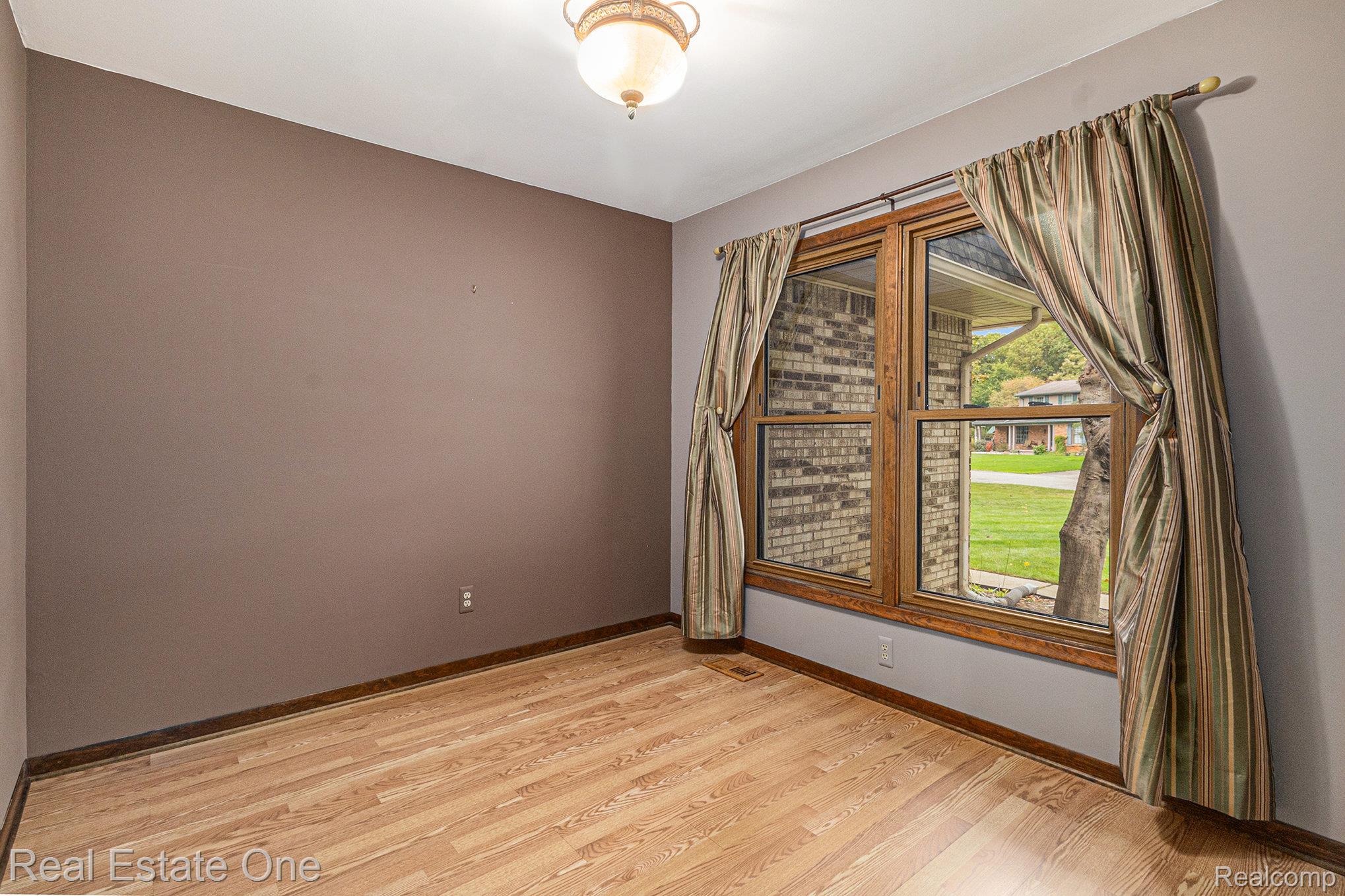 61631 Spring Circle Trail