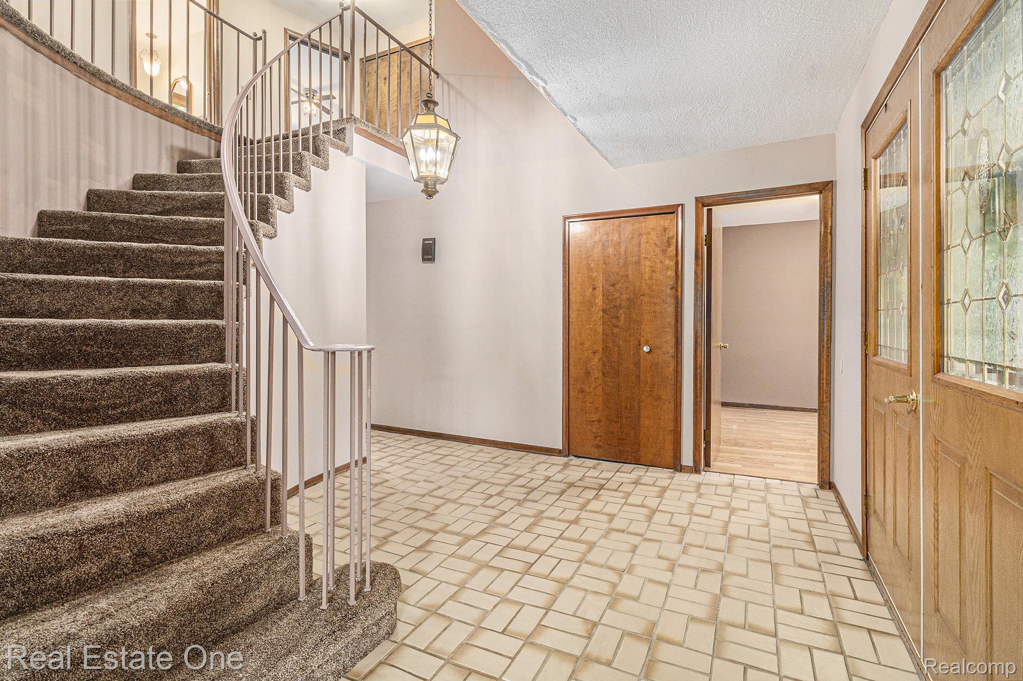 61631 Spring Circle Trail