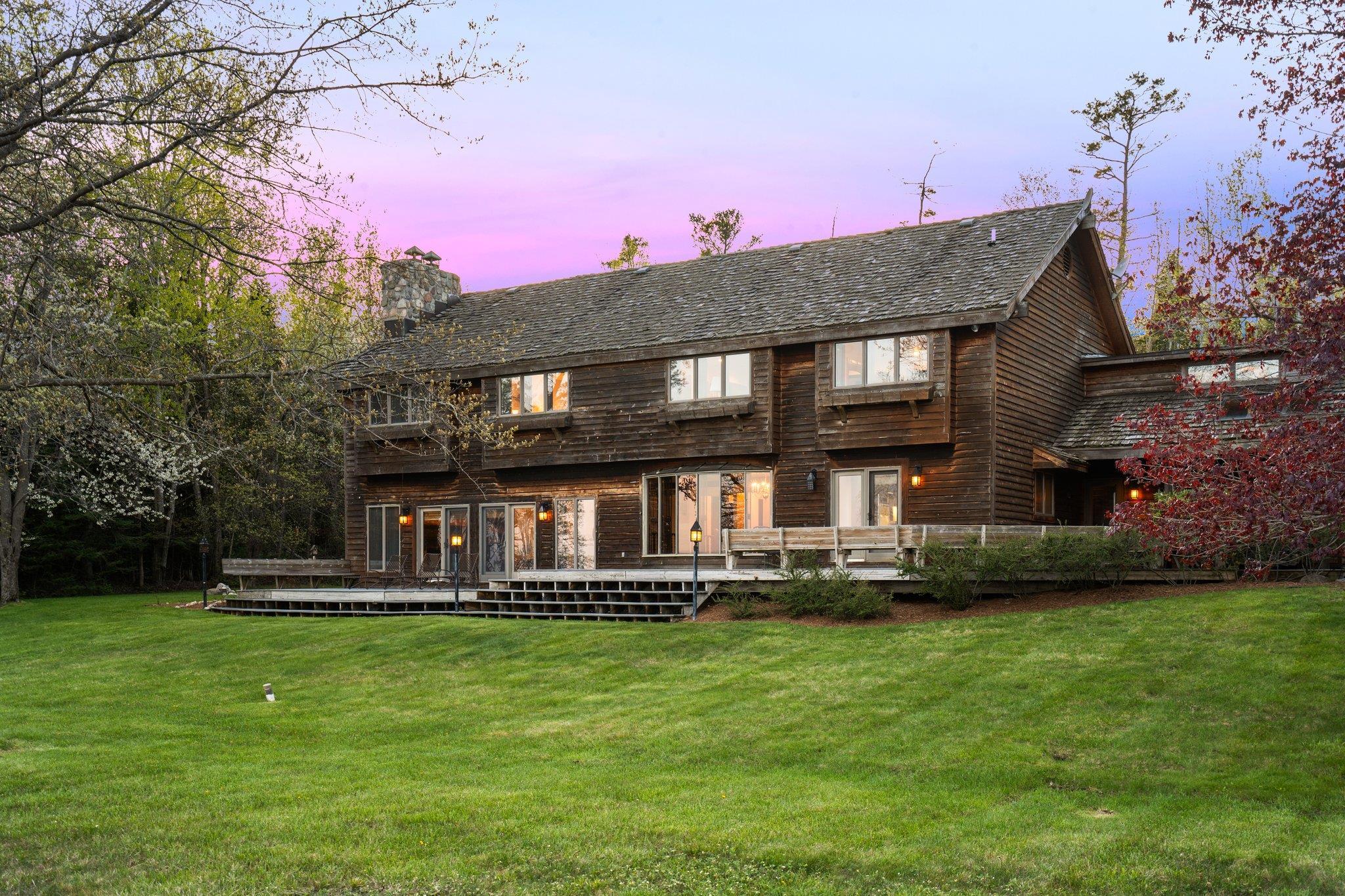 12150 N Seven Pines Road