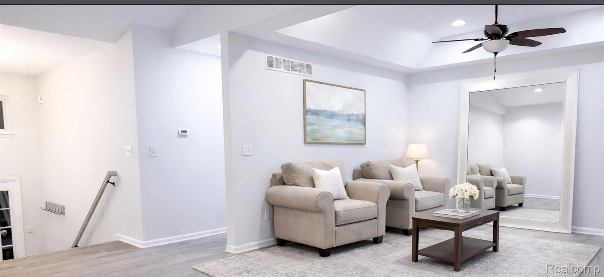 2852 Creekside Court