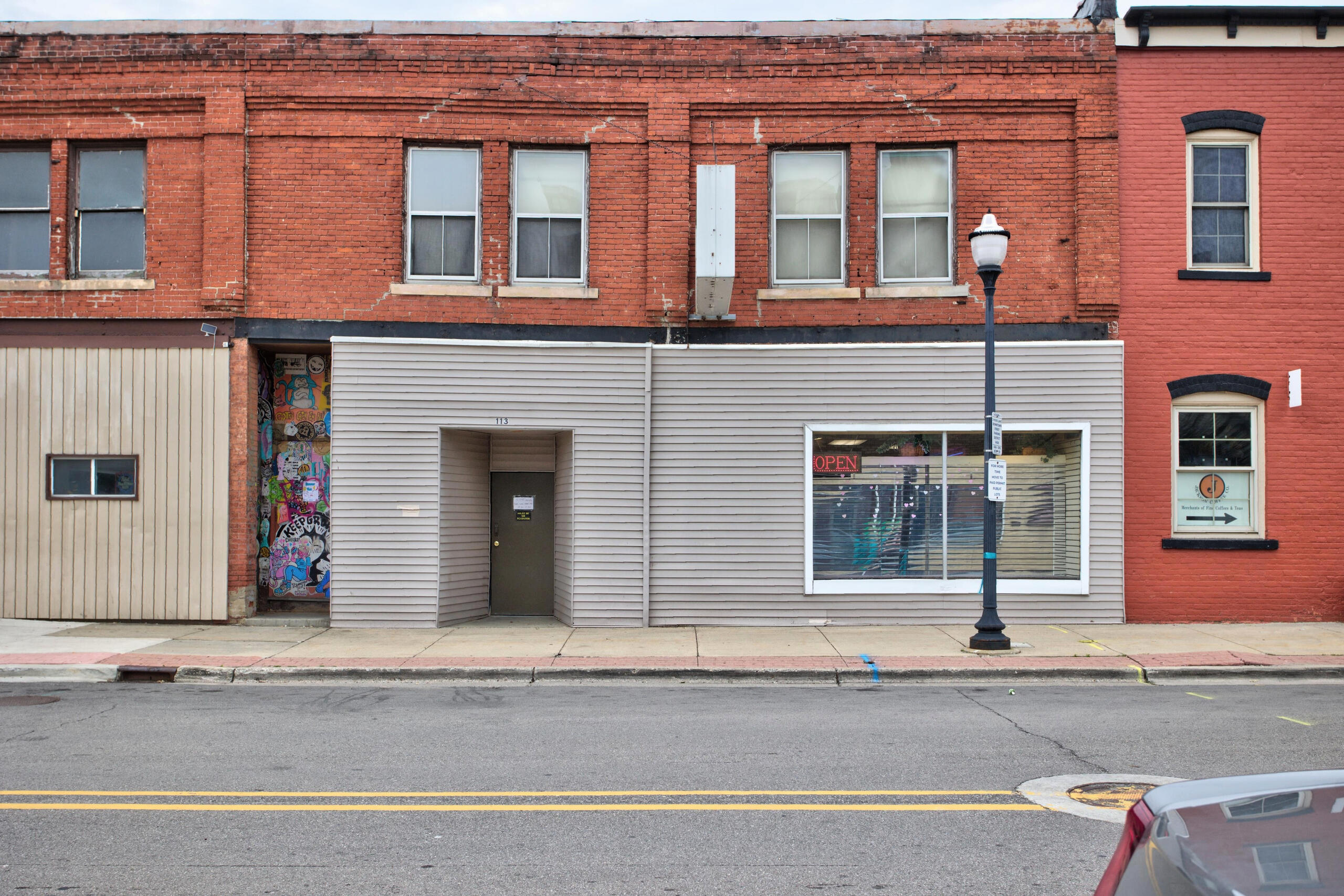 109 E Cortland Street