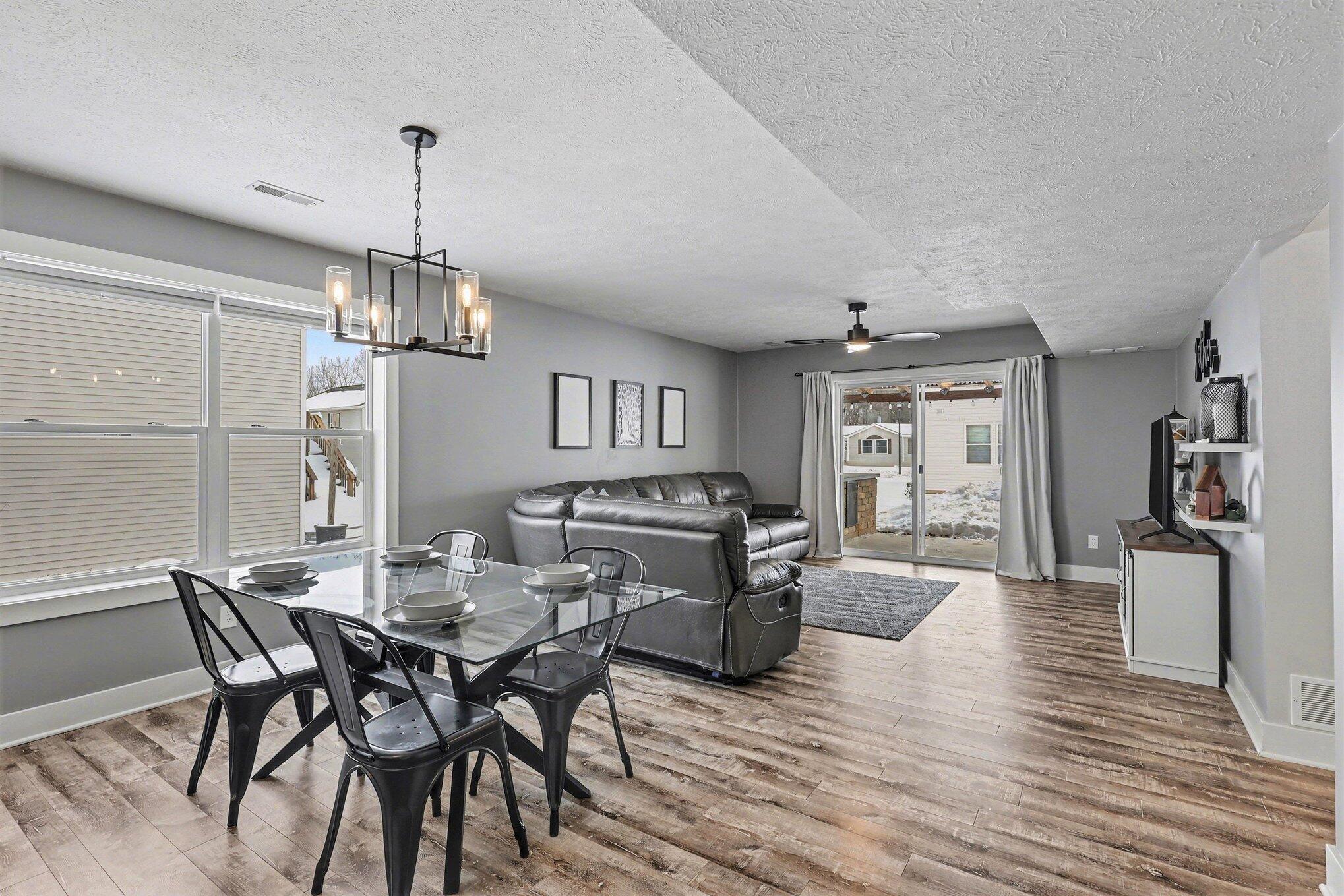 6576 Moss Lake Drive