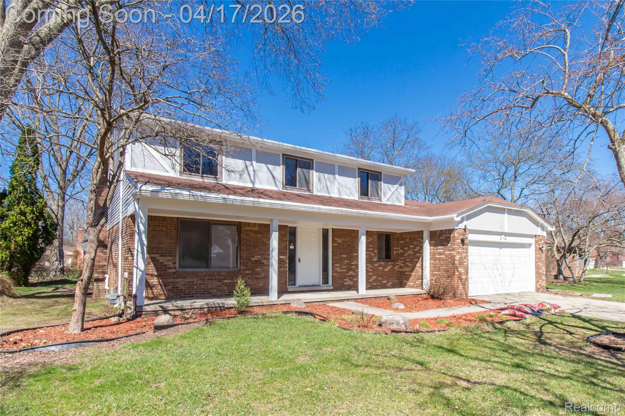 845 Longfellow Drive