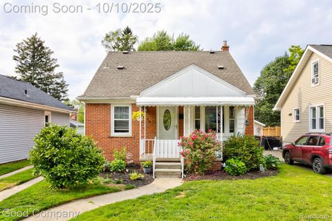 Photo of 259 SPENCER Street, Ferndale City, MI 48220 (MLS # 20251042933)