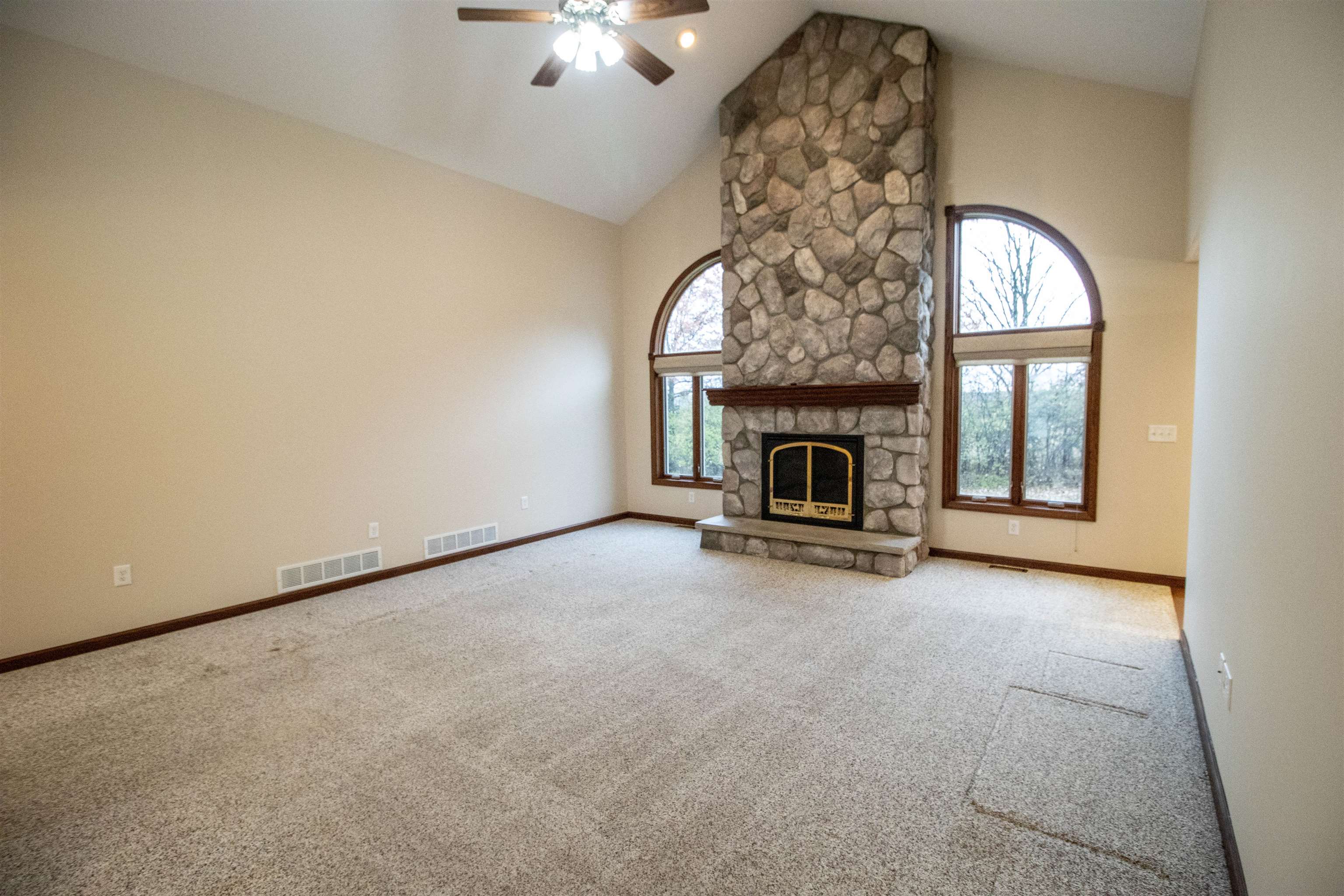 8364 Oak Ridge Drive