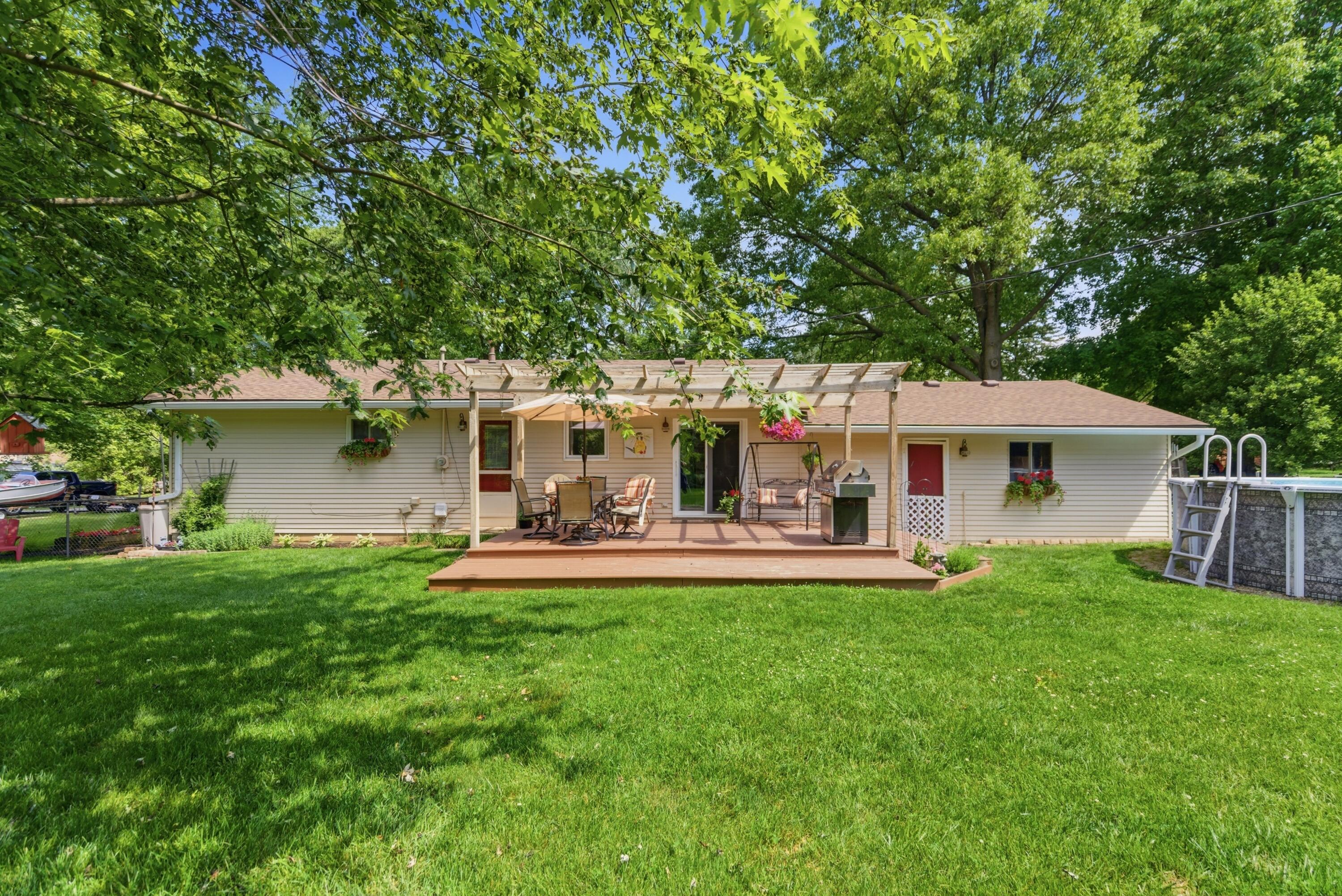 2452 Moore Place
