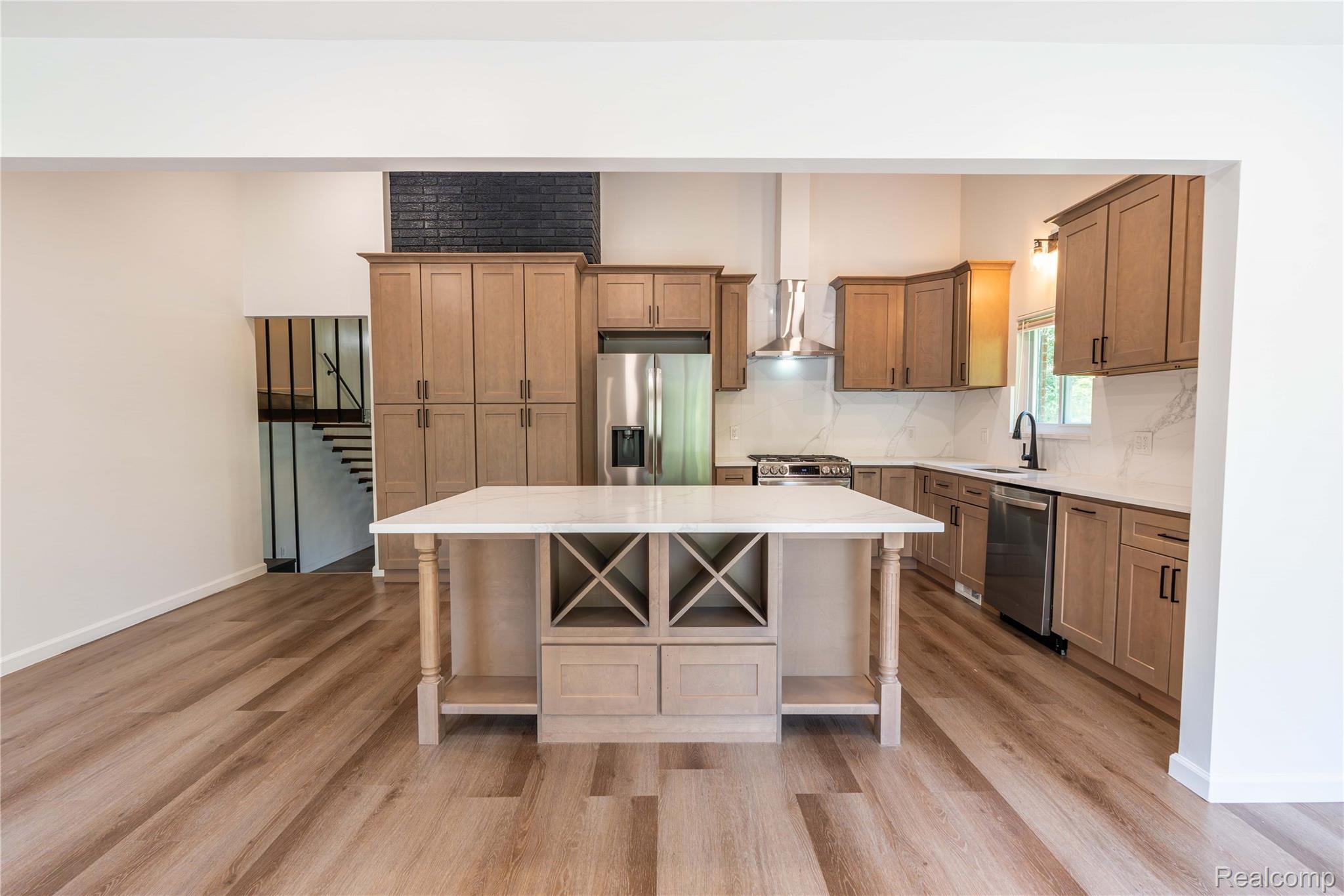 Livonia City, Michigan 48154, United States, 4 Bedrooms Bedrooms, ,3 BathroomsBathrooms,Residential,Active,180804