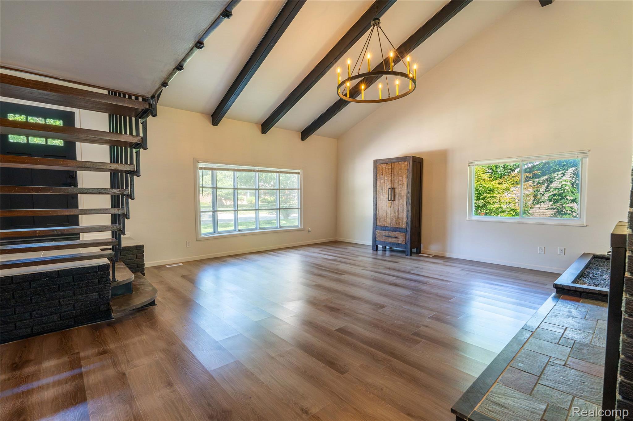 Livonia City, Michigan 48154, United States, 4 Bedrooms Bedrooms, ,3 BathroomsBathrooms,Residential,Active,180804