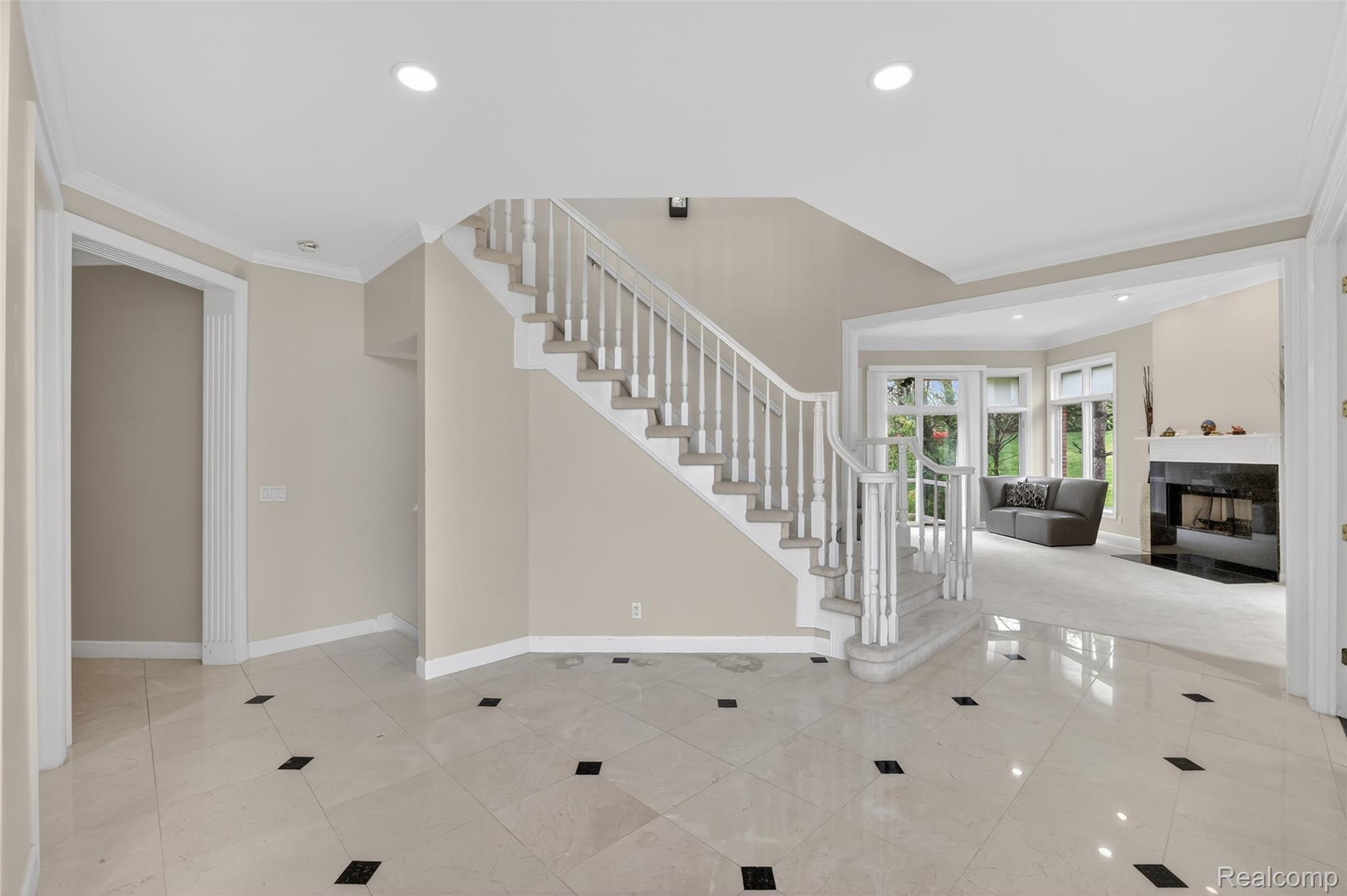 6620 Minnow Pond Drive