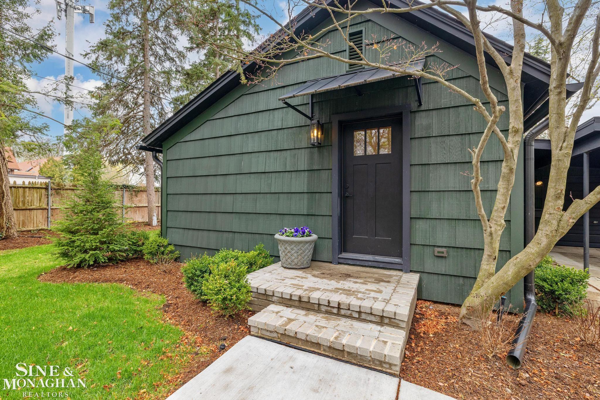 319 Beaupre Lane