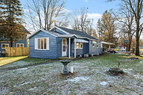 304 Vass Avenue Emmett Charter Township MI 49014