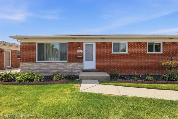 14706 MURTHUM AVE, WARREN, MI 48088 - Image 8bae2c74a09255a6654e07c59cf5890f/2407150167