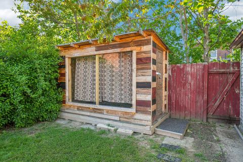 Tiny photo for 4052 W Buena Vista Street, Detroit City, MI 48238 (MLS # 81026009277)