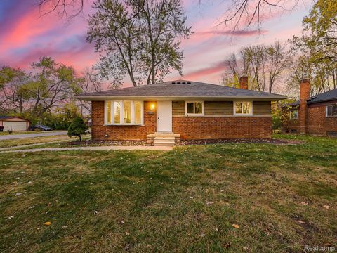 28316 Sutherland Street Southfield City MI 48076