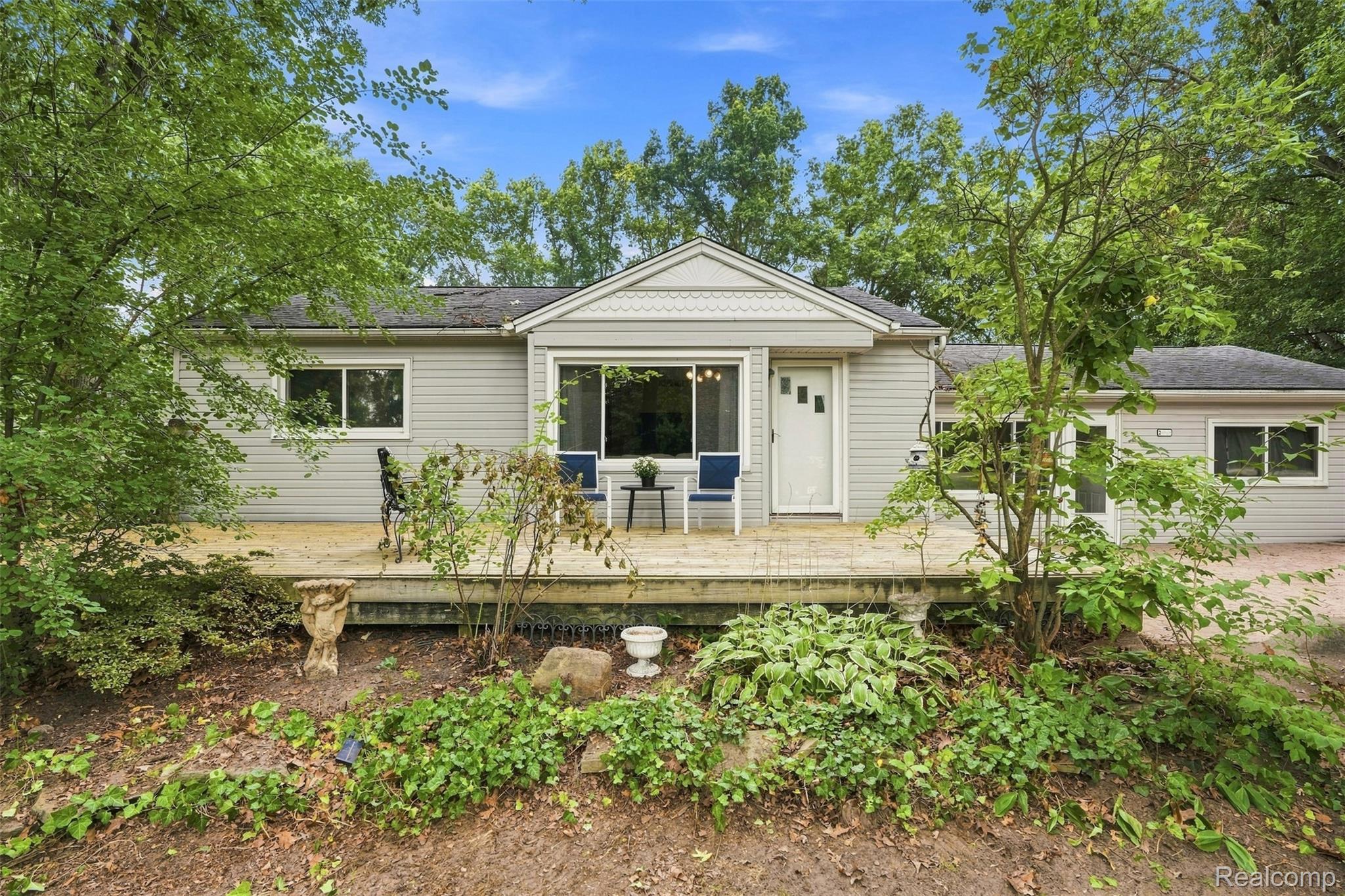 23366 Superior Parkway