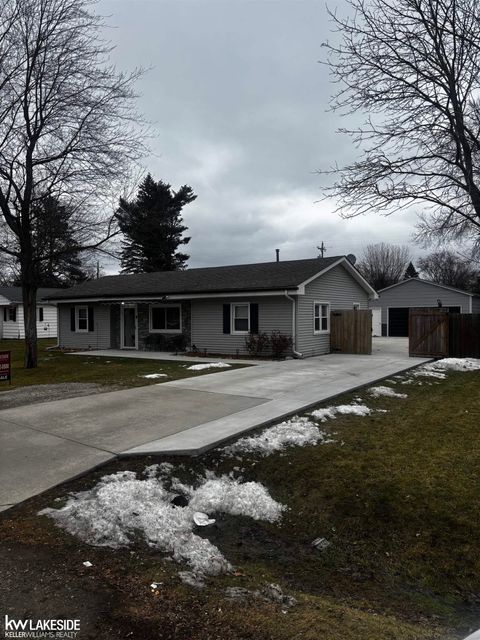 85 Saint James Street Marysville City MI 48040