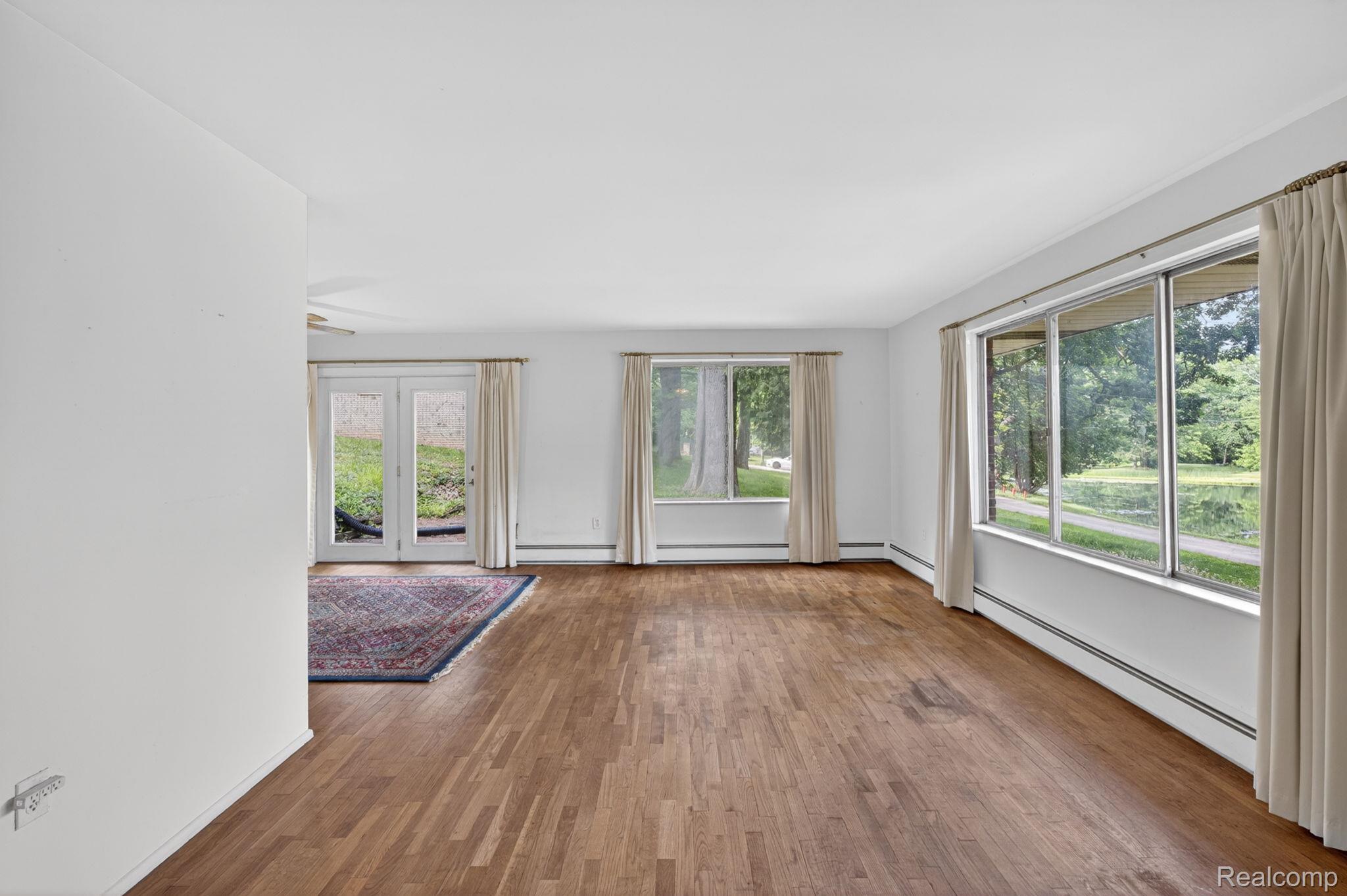 11035 White Oak Drive