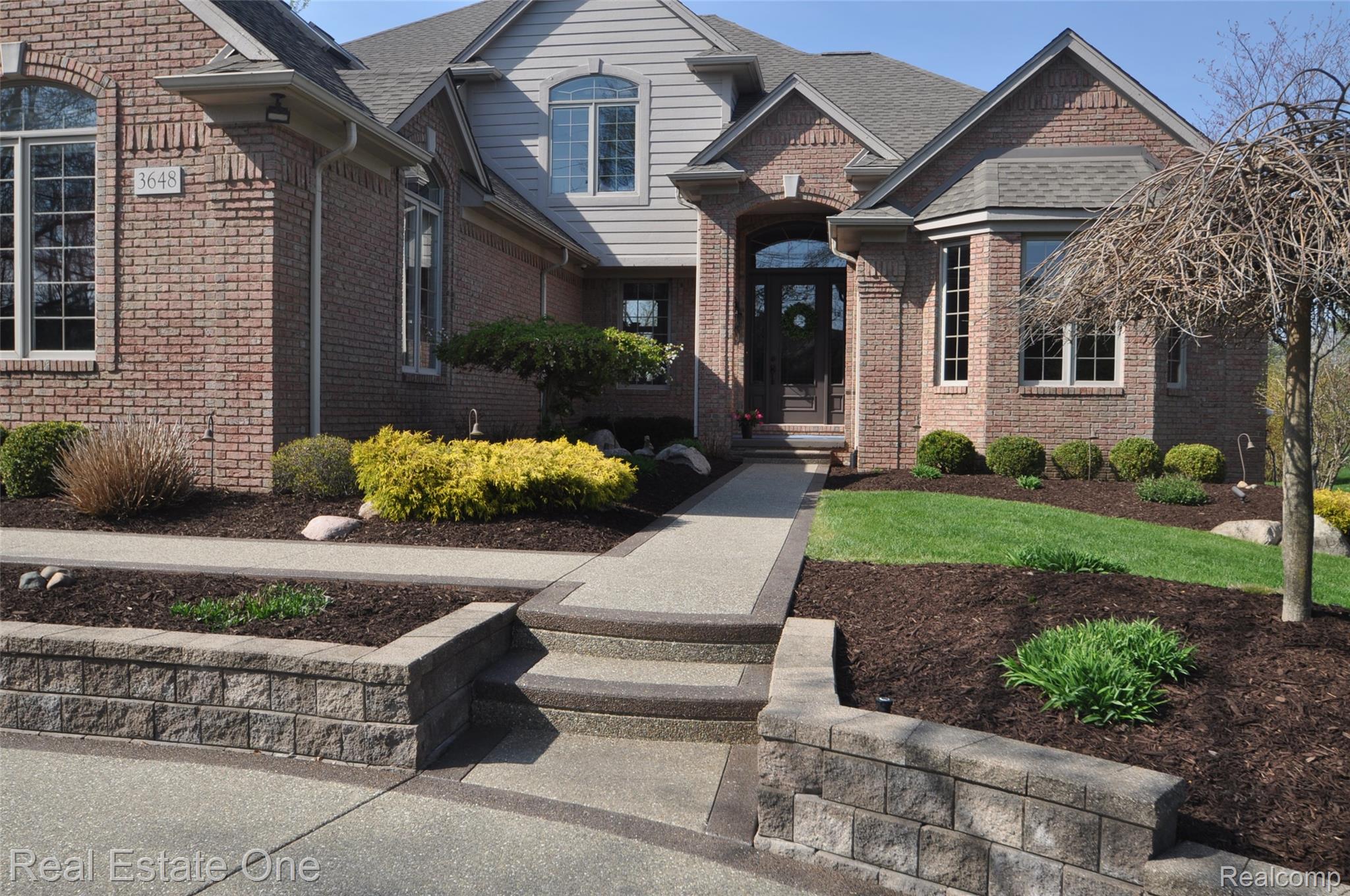 3648 W Tienken Road