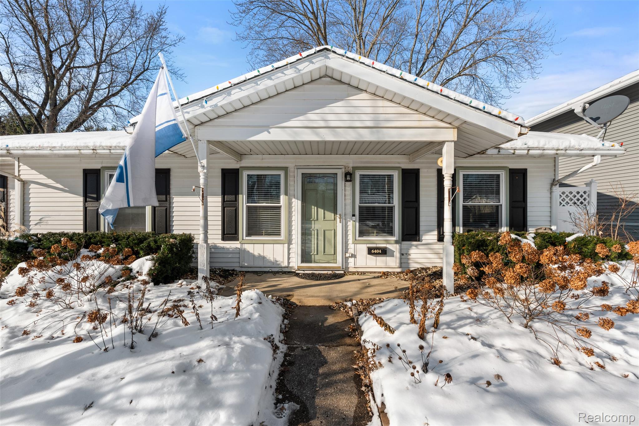 6404 Richalle Street