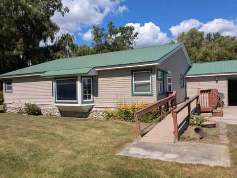 10 W Maple Ridge Road Mason Township MI 48766