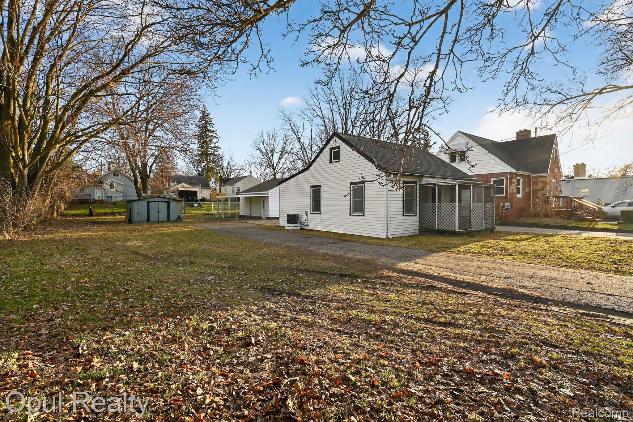 522 E Cavanaugh Road