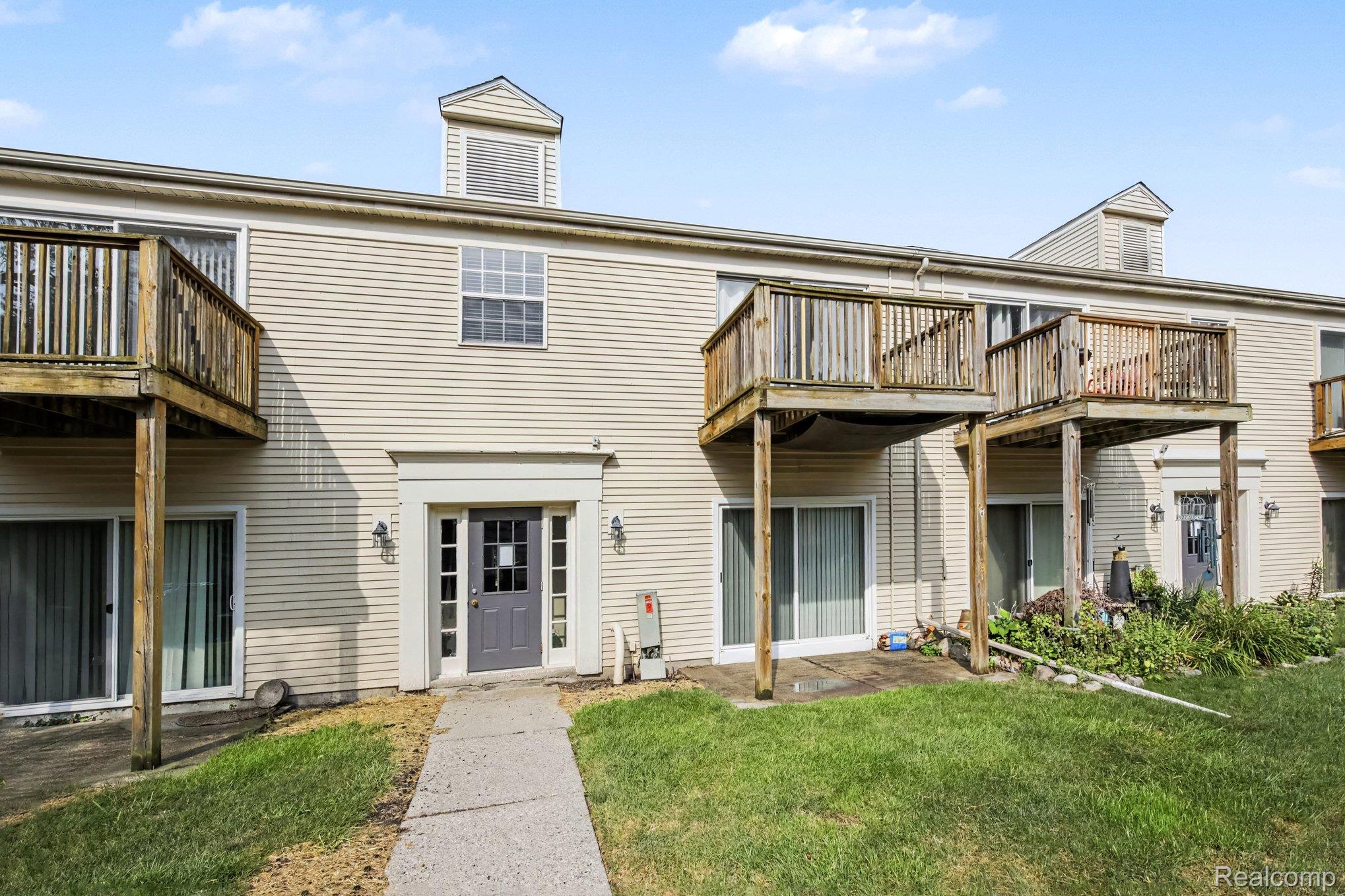 833 Bloomfield Village Boulevard G
