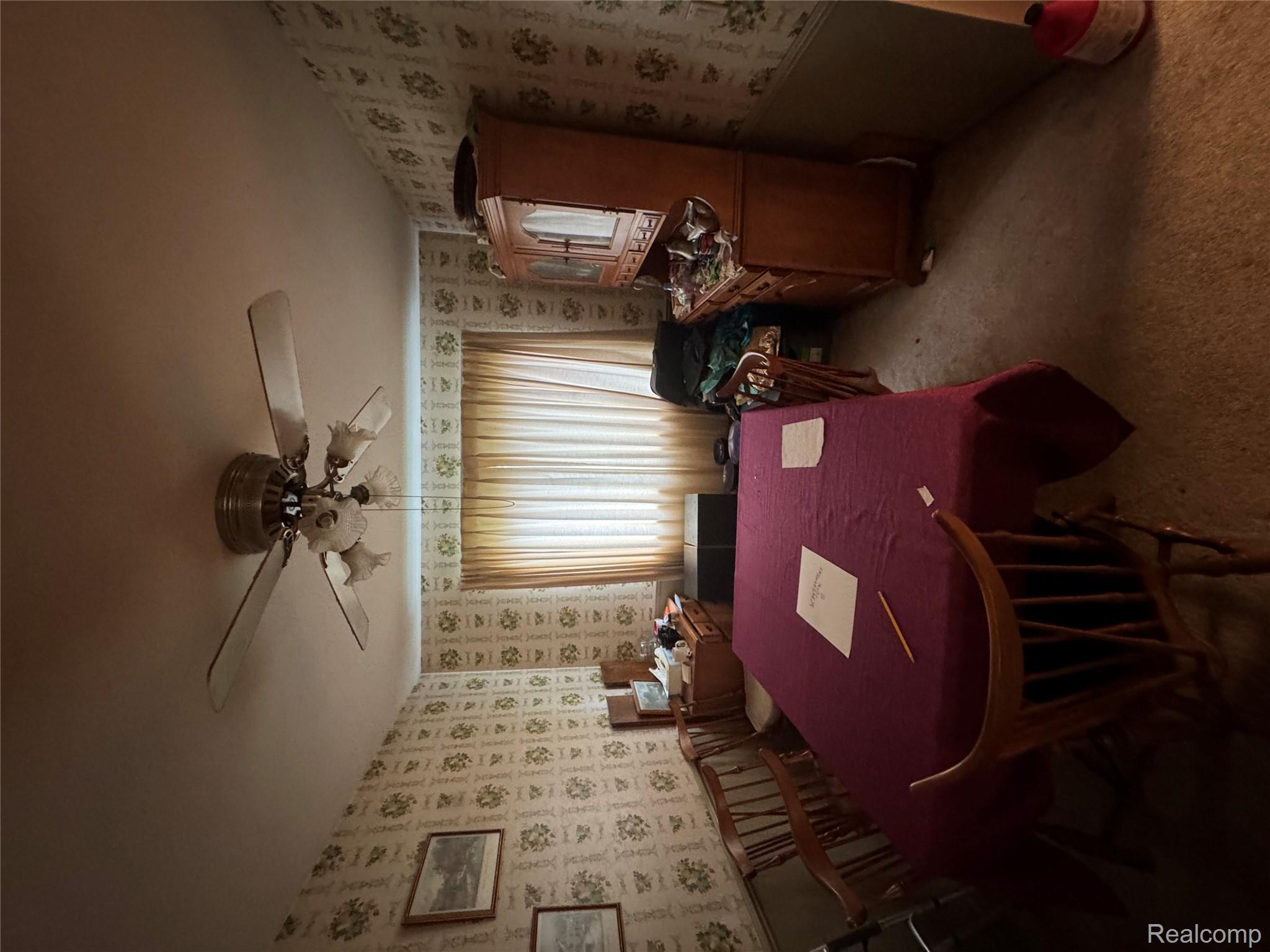 5011 Thorncroft Avenue