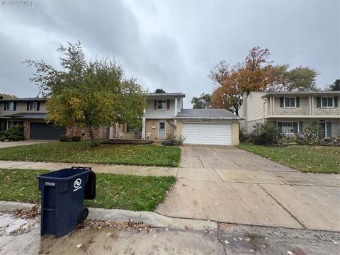 5011 Thorncroft Avenue Royal Oak City MI 48073