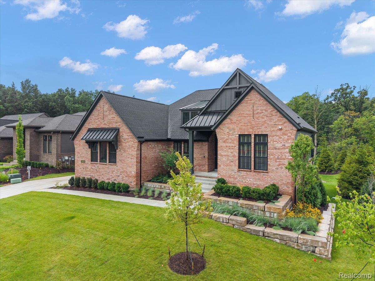 30809 E Franklin Hills Court E 8