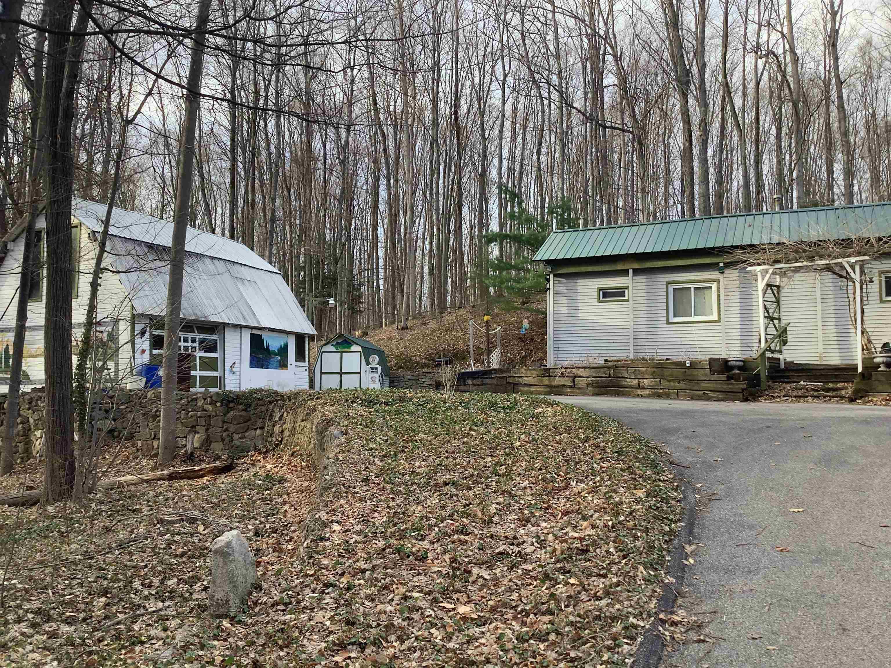 1996 E Ruthardt Road
