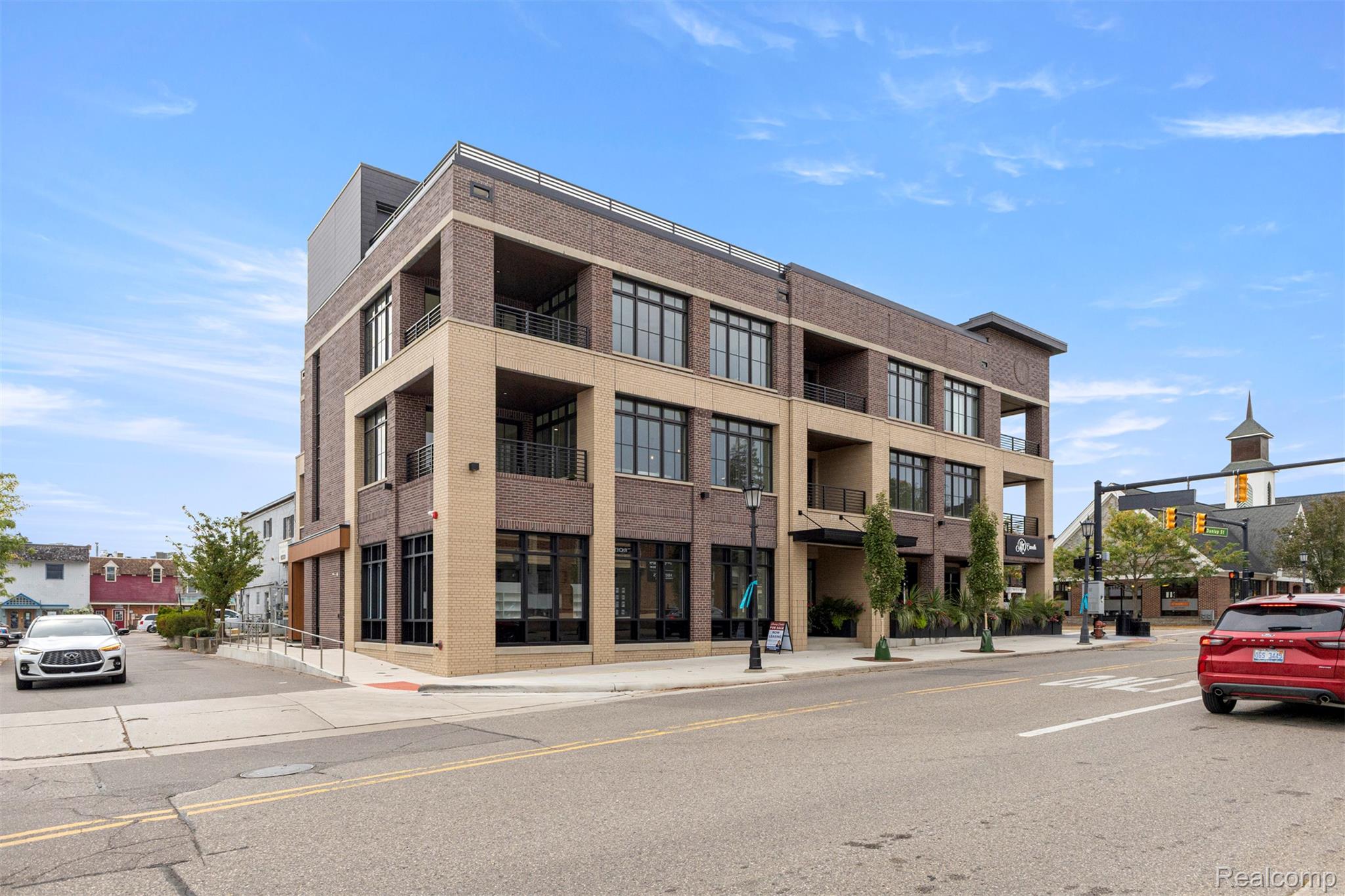 156 N Center Unit 203