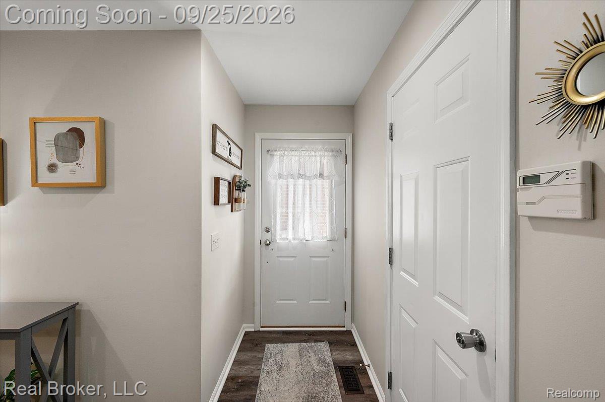 121 Newberry Lane