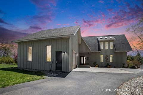 12250 Knoper Court Allendale Charter Township Ottawa MI 49401
