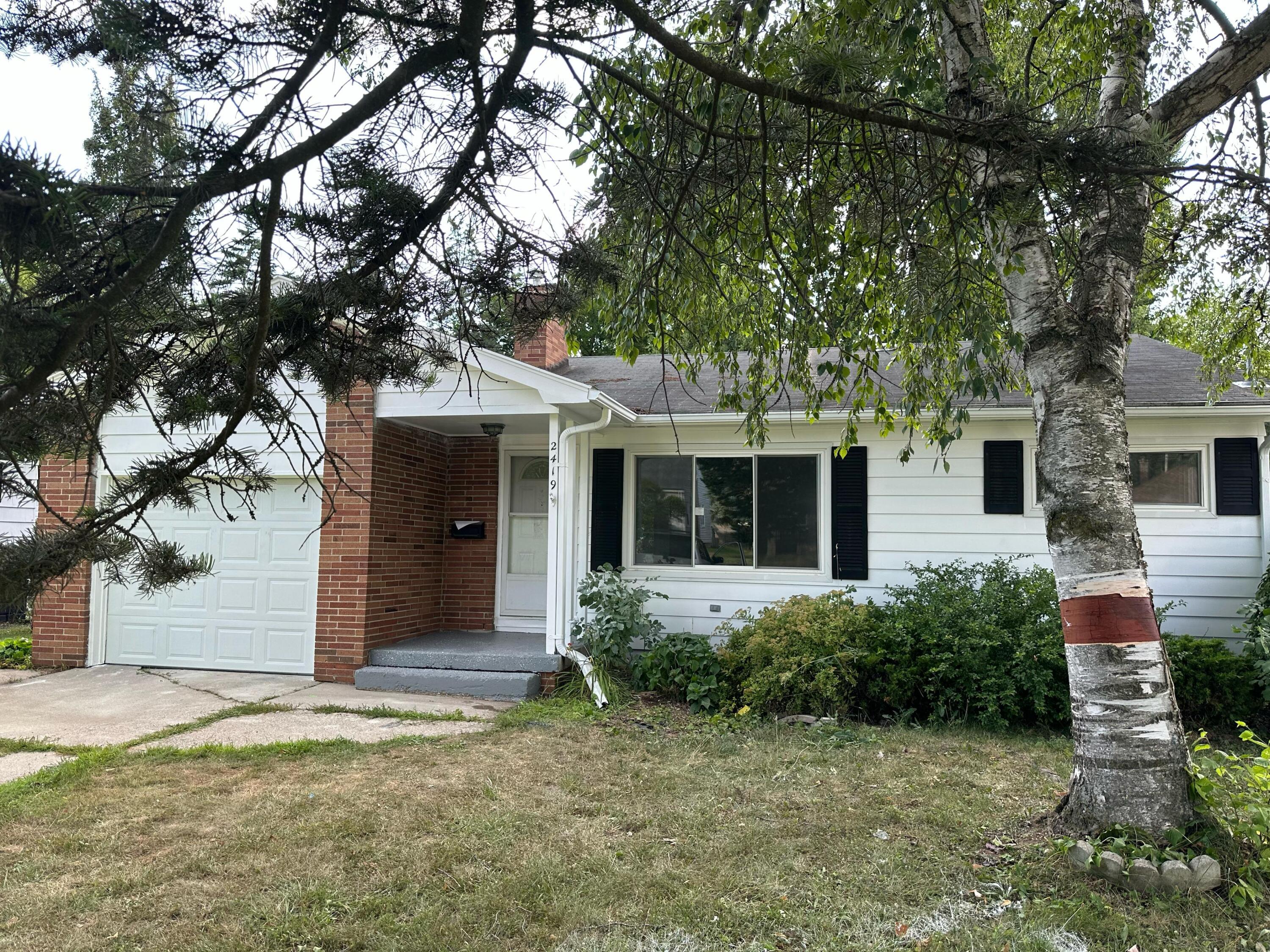 2419 Barnard Street