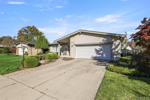 Tiny photo for 26234 Tennant Street, Dearborn Heights City, MI 48127 (MLS # 20261085308)