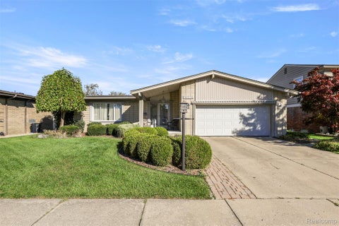 Tiny photo for 26234 Tennant Street, Dearborn Heights City, MI 48127 (MLS # 20261085308)